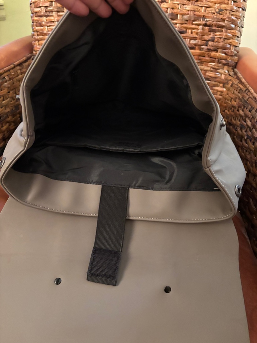 Duchamp Taupe Backpack- waterproof- travel, laptop, bike commuting - Picture 4 of 6